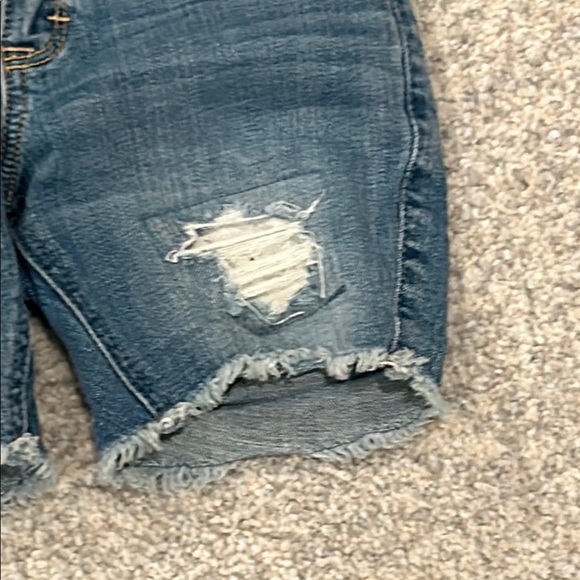 Abercrombie Kids Distressed Adjustable Waist Jean Shorts - Picture 3 of 9